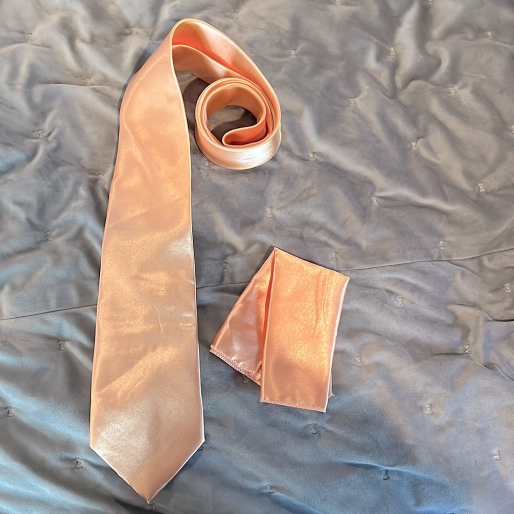 Peach tie & pocket square/hanky NEW!